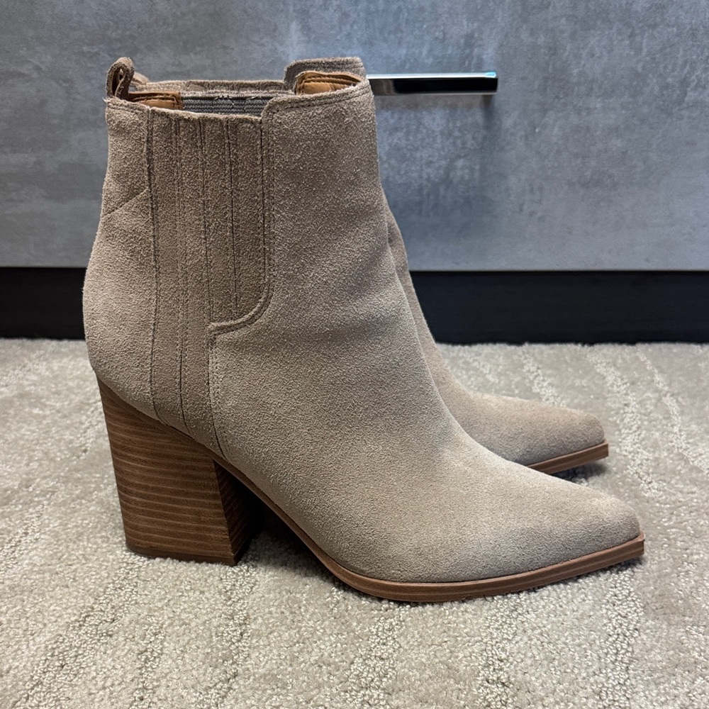 Women's Tan Ankle Boots